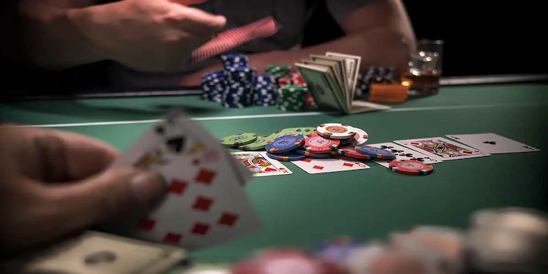 Thứ tự tay bài Poker Rikvip từ yếu đến mạnh